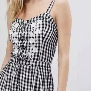 Hollister Women Mini Romper Gingham Checkered Black White Floral Lace Up size M